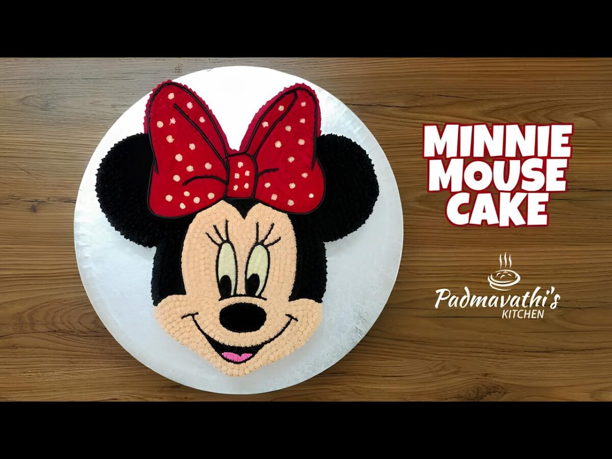 Minnie Mouse Cake