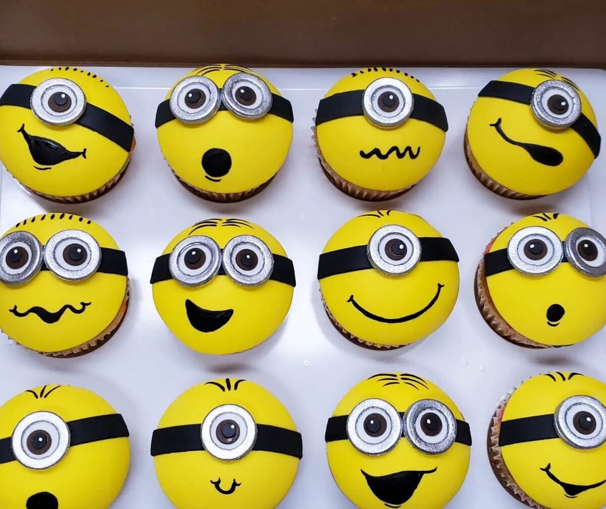 Minions Bob kevin and stuart cupcakes