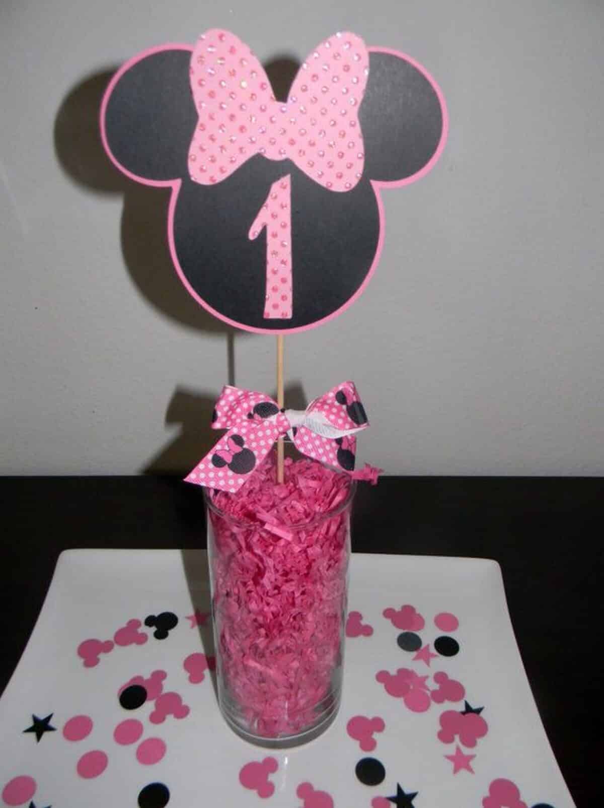 Adorable Minnie Mouse Bow Tie Centerpiece