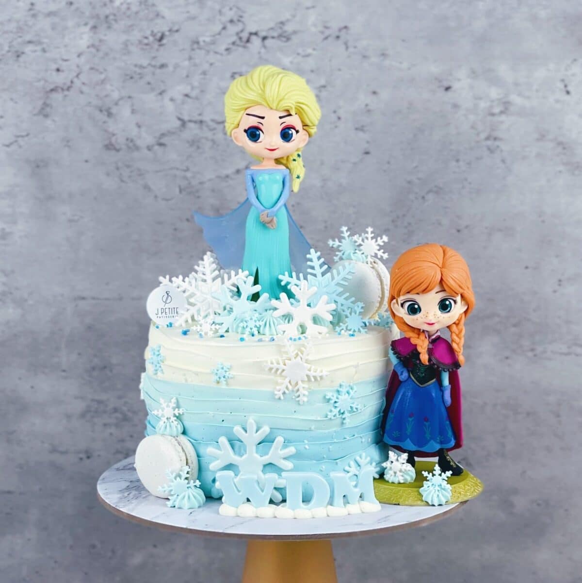 Disney Frozen themed birthday cake