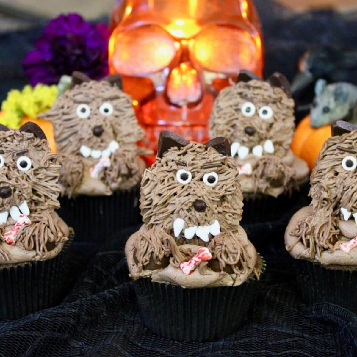 Yummy Werewolf Cupcakes