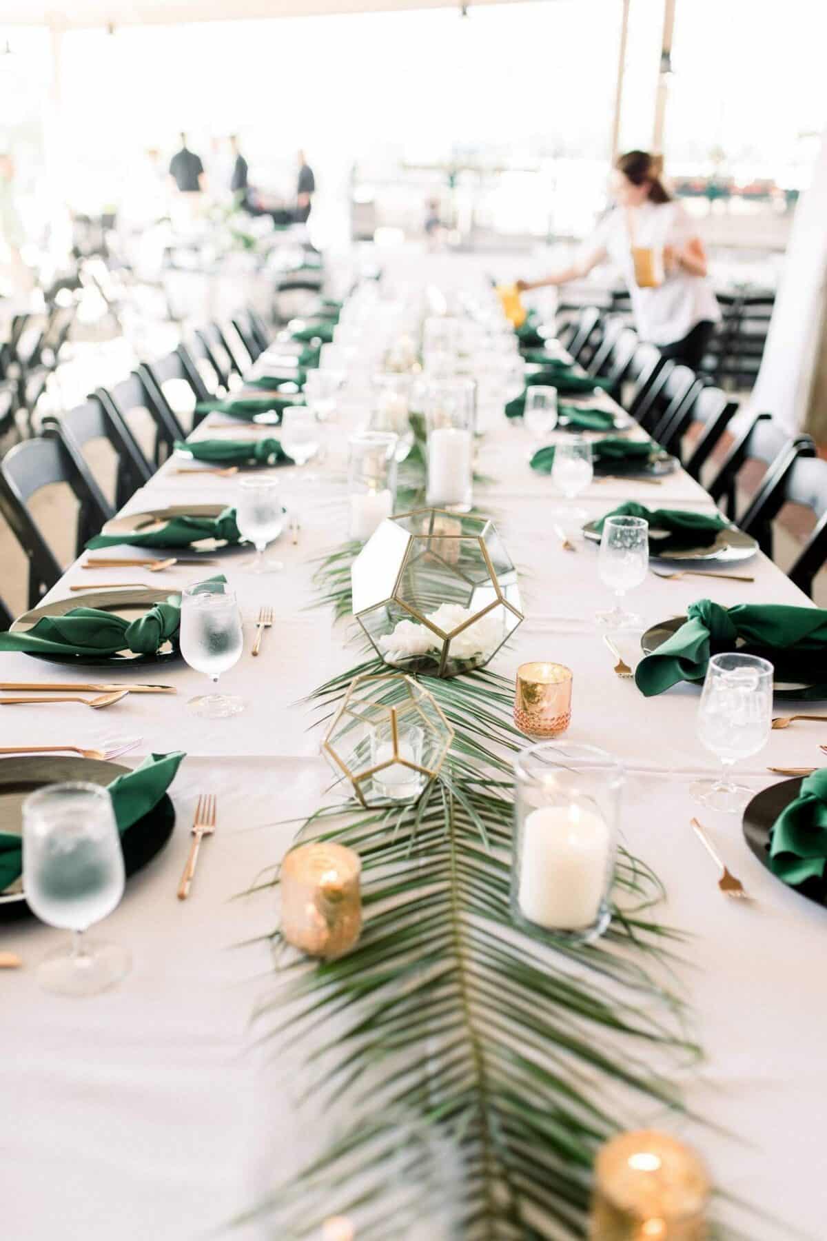 Tropical Palm leaves table garland