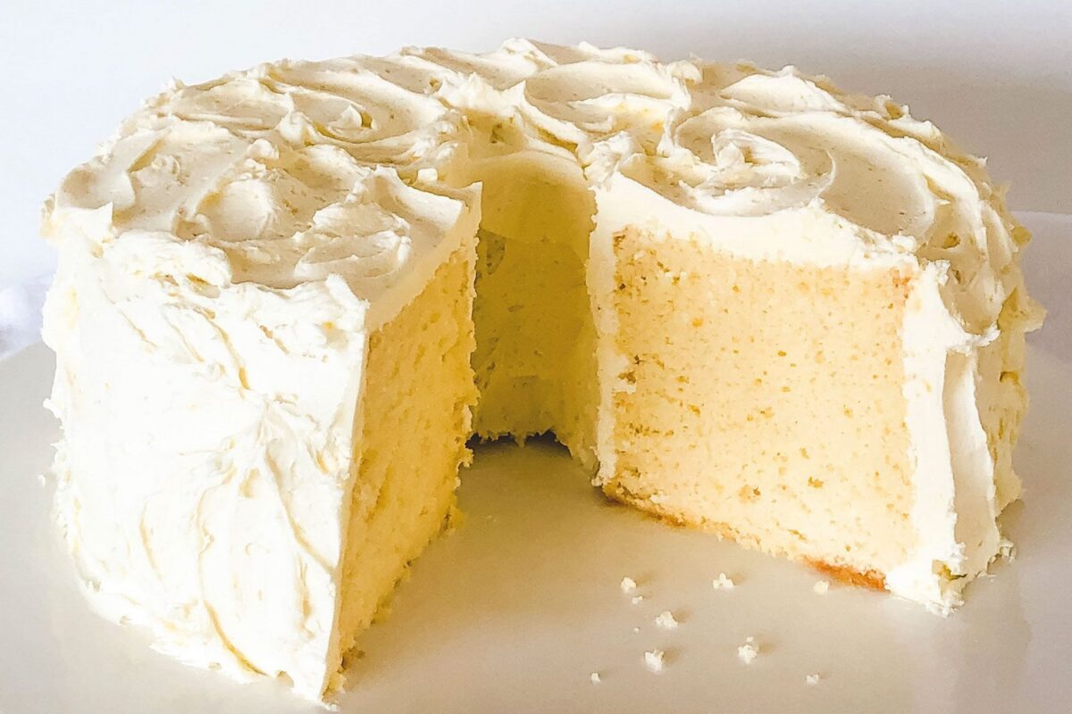 Lemon Chiffon Cake for Summer Wedding