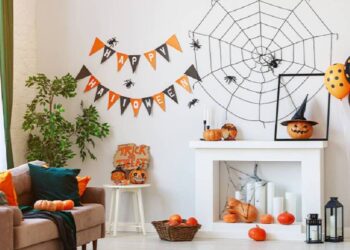 10 Funniest Halloween Decoration Ideas and FREE Halloween Invitations