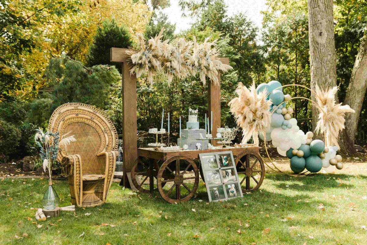 wooden greenery pampas arch