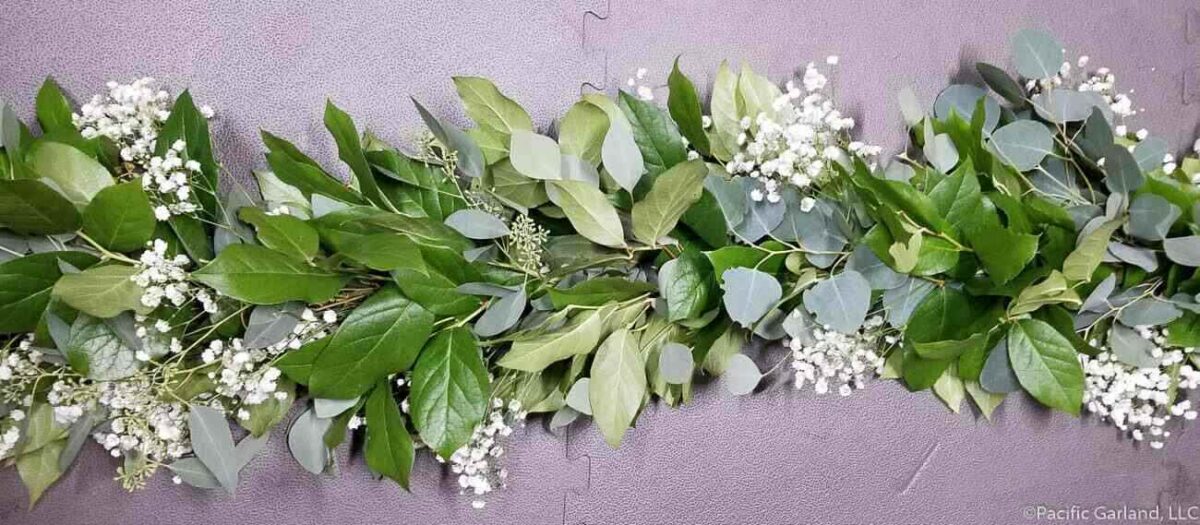 Baby's Breath, Salal & Seeded Eucalyptus Garland