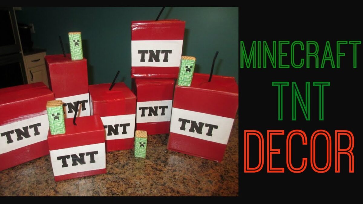 DIY Cardboard Minecraft TNT Décor