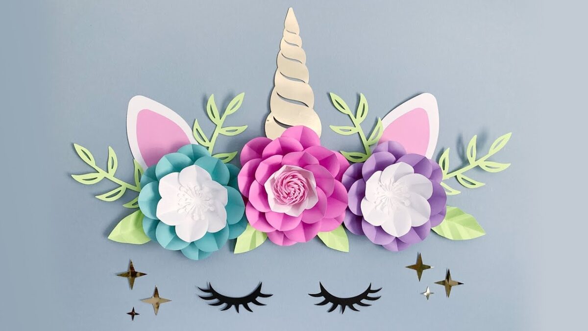 DIY Unicorn Horn made of of paper