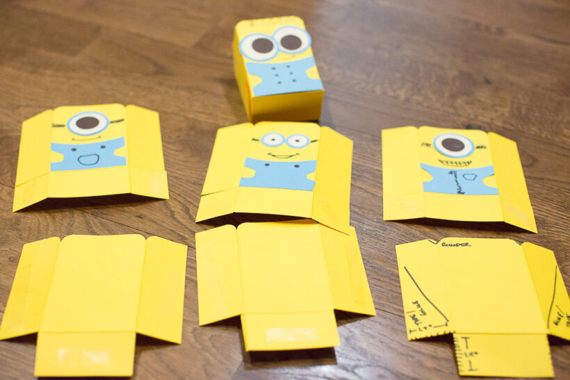 Make Despicable Me Birthday Invitations